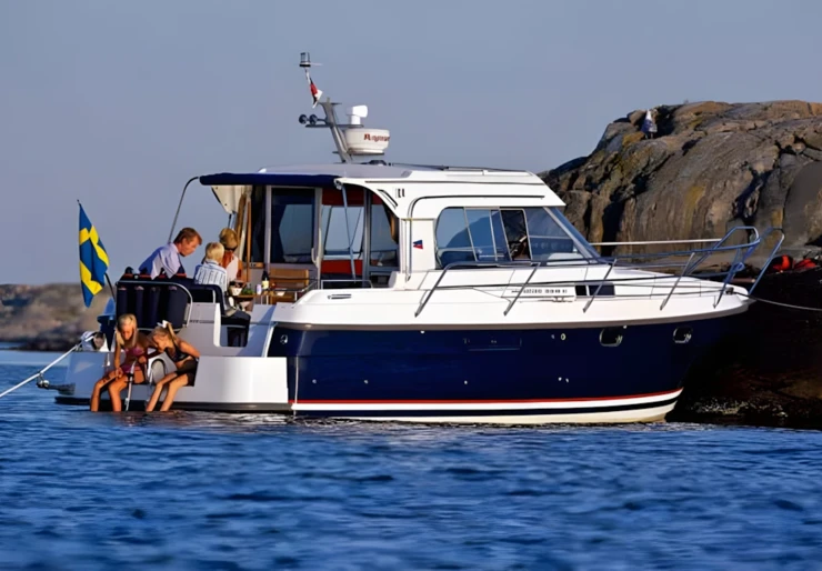 Nimbus 320 Rheinsberg | "moin Max"