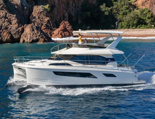 Aquila 44
