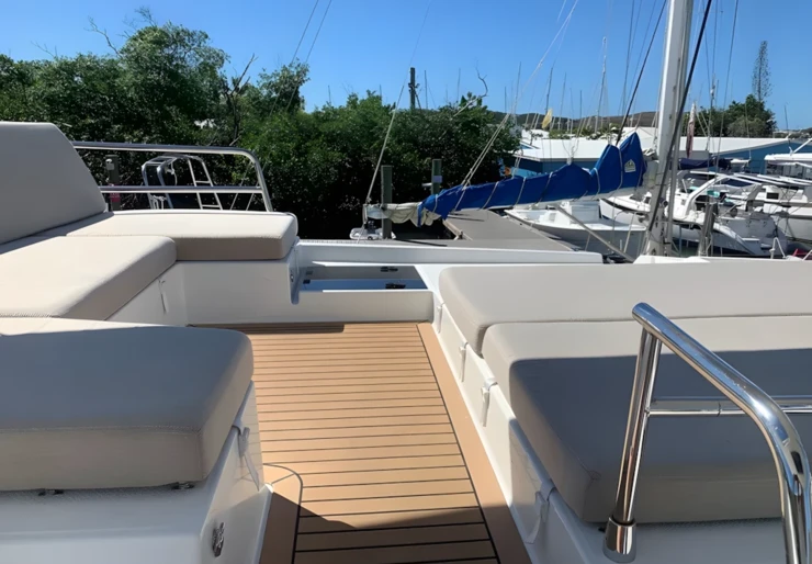 Saona 47 Saint Thomas | HOURGLASS