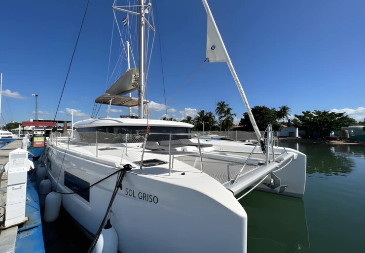 Lagoon 46 Cienfuegos | Sol Griso, AC, watermaker