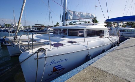 Lagoon 421
