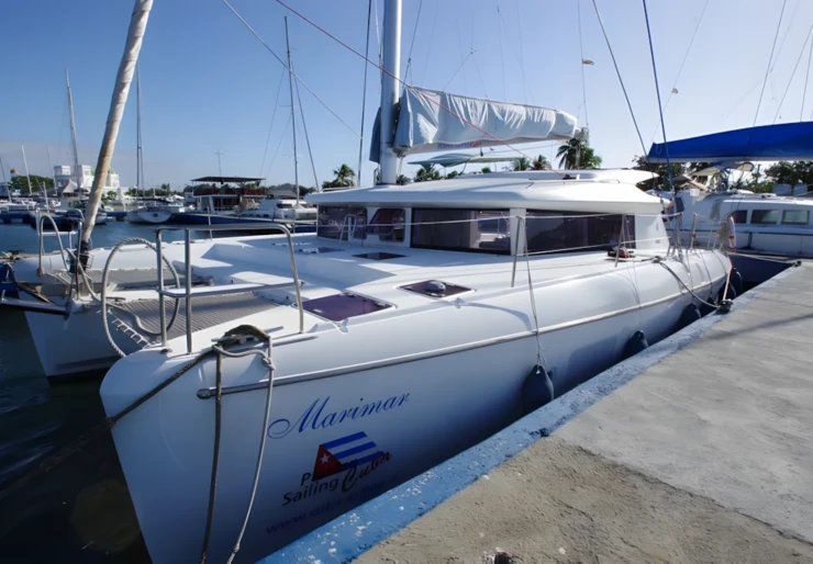Lagoon 421 Cienfuegos | Marimar, new engines in 2024