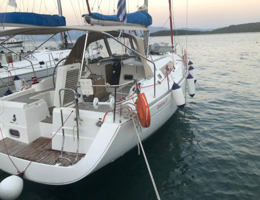 Oceanis 37