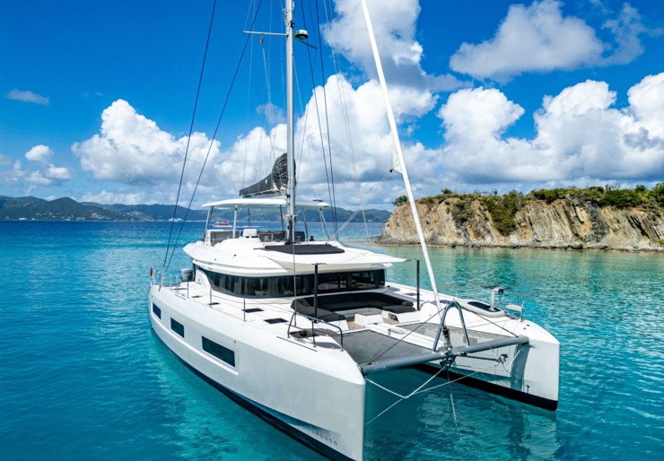 Lagoon 55 New Alimos Kalamaki | VALINOR