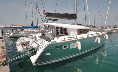 Lagoon 400 S2