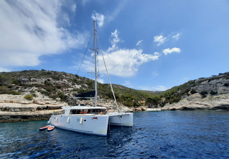 Lagoon 450 F Marina Kastela | ADRIATIC CHEETAH
