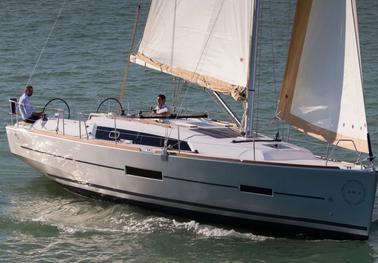 Dufour 382 GL Cagliari | Regor