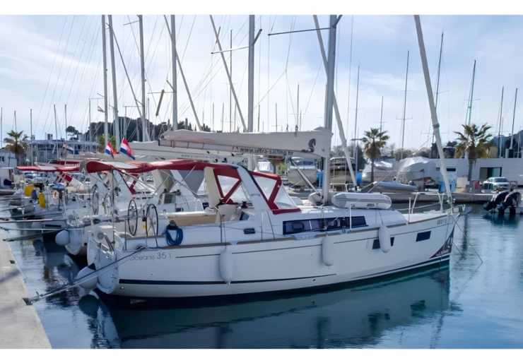 Oceanis 35.1 ACI Marina | LAMPUGA