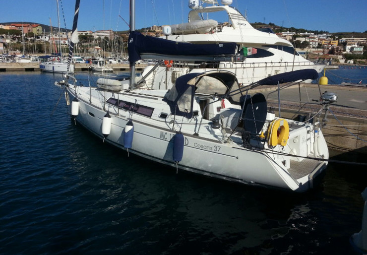 Oceanis 37 Salivoli | Romantica