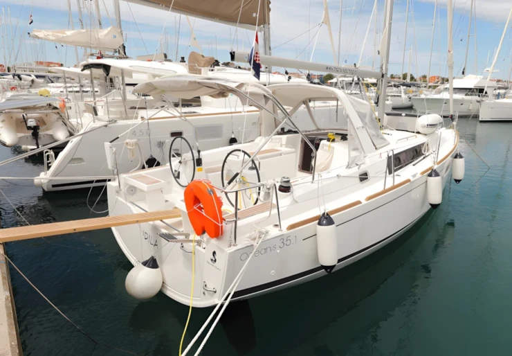 Oceanis 35.1 Marina Dalmacija | IDILA