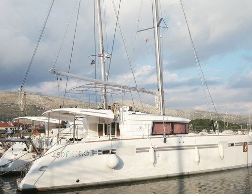 Lagoon 450 F
