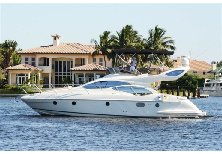 Azimut 43 Fly Marina Gouvia | Shine IV