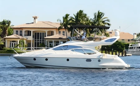 Azimut 43 Fly
