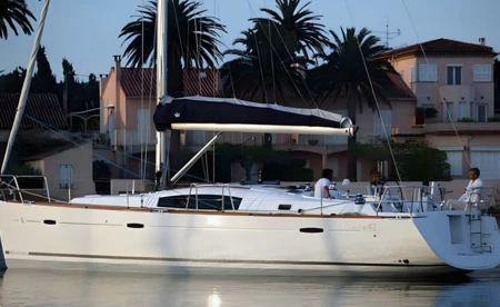 Oceanis 43