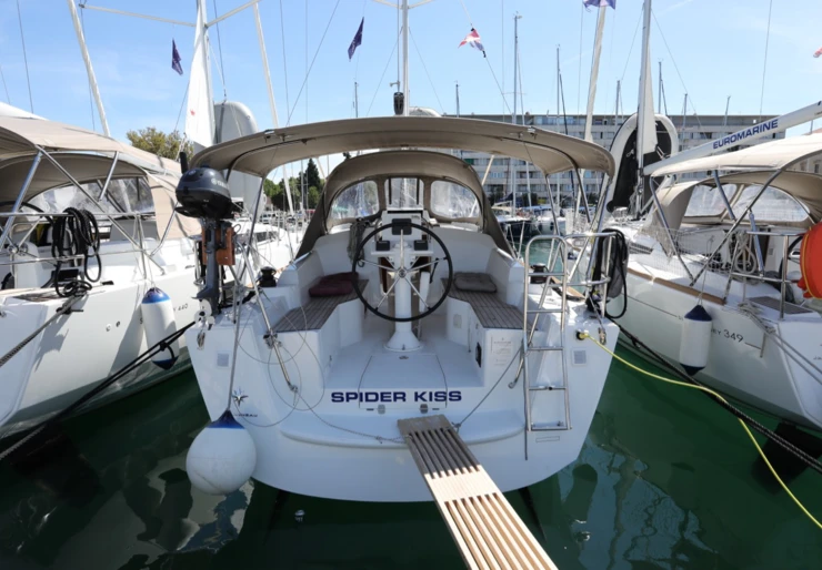 Sun Odyssey 319 ACI marina | Spider Kiss