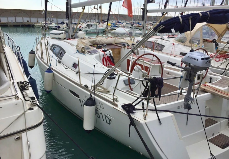 Oceanis 43 Saint George's | Silly Shark (GND)