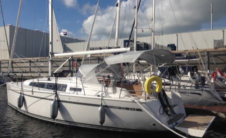 Bavaria Cruiser 33