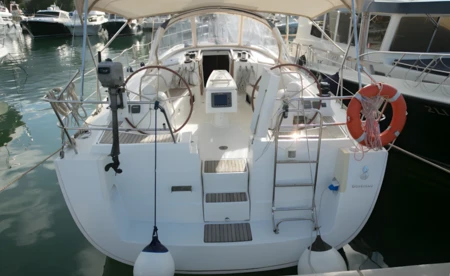 Oceanis 43