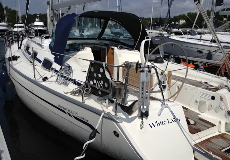 Bavaria 38 Cruiser Saltsjö Pir Marina - Saltsjöbaden | White Lady