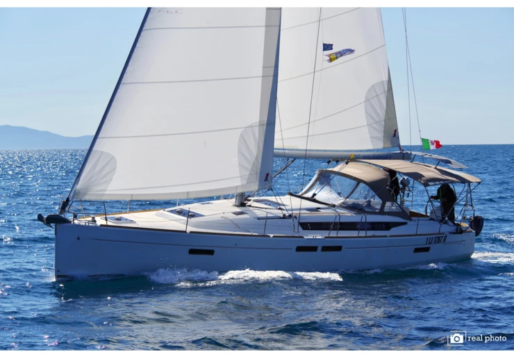 Sun Odyssey 469 Puntone - Marina di Scarlino | Idra -  Solar Panel