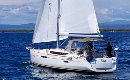 Sun Odyssey 469