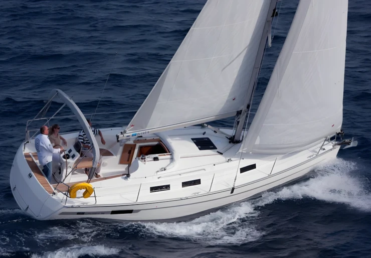 Bavaria Cruiser 32 Saltsjö Pir Marina - Saltsjöbaden | Linnea