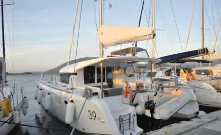 Lagoon 39