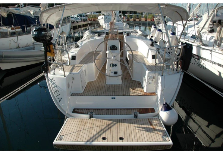 Bavaria 33 Cruiser Portisco harbour | Kleeia