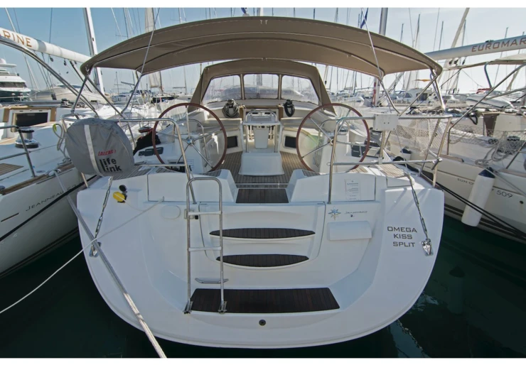 Jeanneau 53 ACI Marina | Omega Kiss