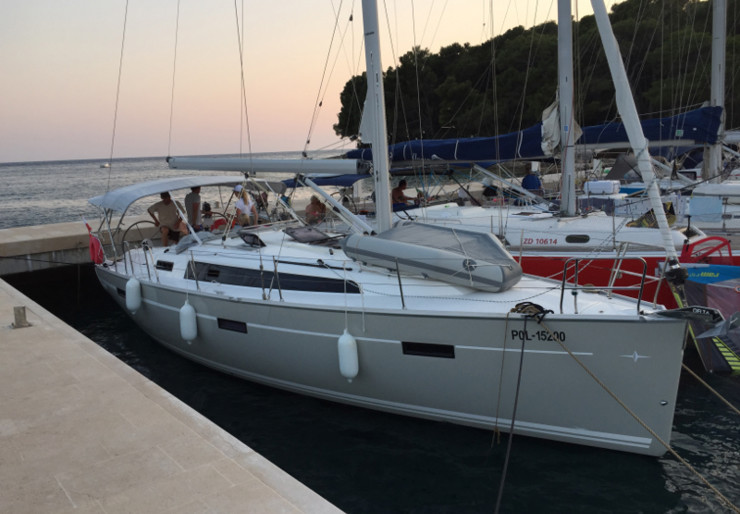 Bavaria Cruiser 37 Marina Dalmacija | HM INO