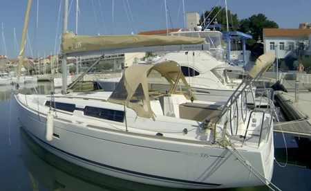 Dufour 335 GL