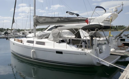Hanse 385