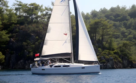 Hanse 385