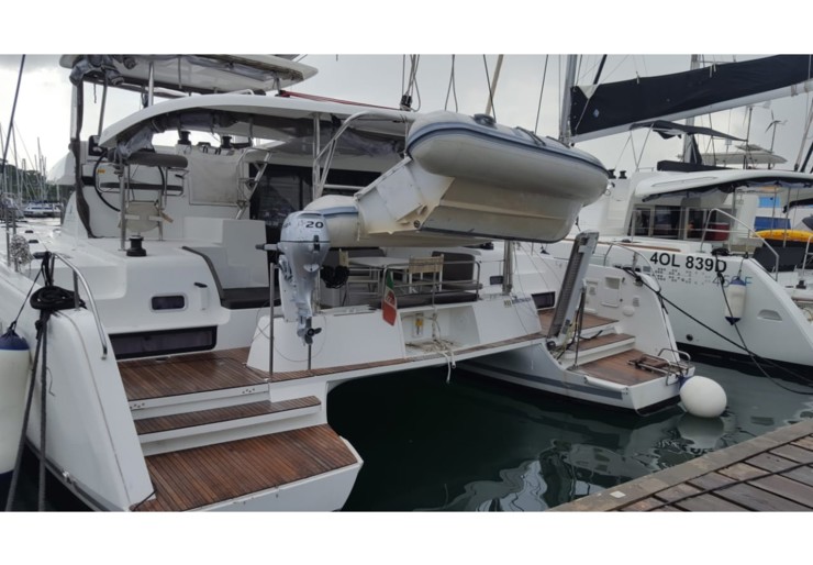 Lagoon 42 Saint George's | Benetnash II (GND) (A/C, WM, Generator, Inverter)