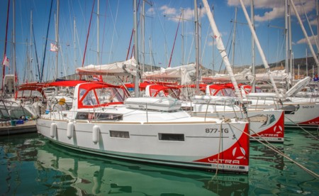 Oceanis 35