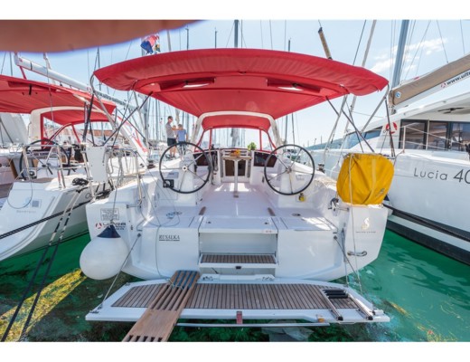 Oceanis 38