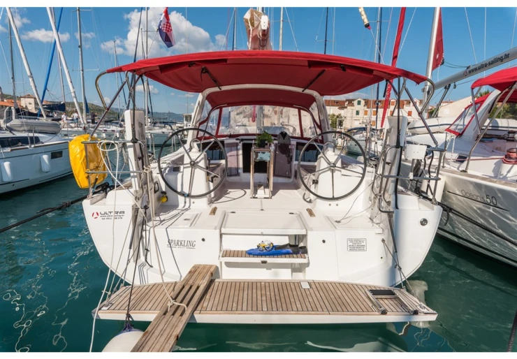 Oceanis 41.1 ACI Marina | SPARKLING