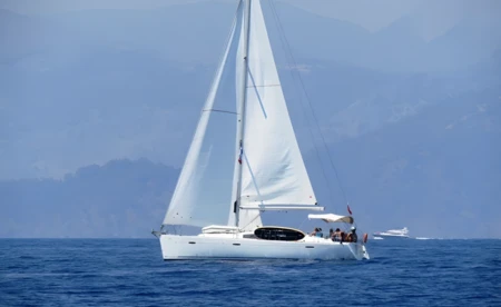 Oceanis 43