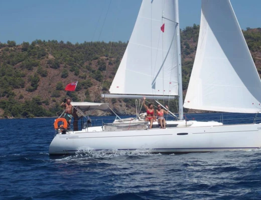 Oceanis 37