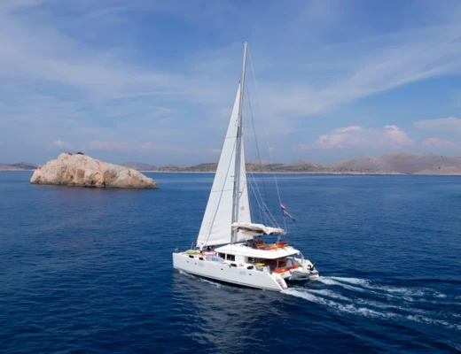 Lagoon 560