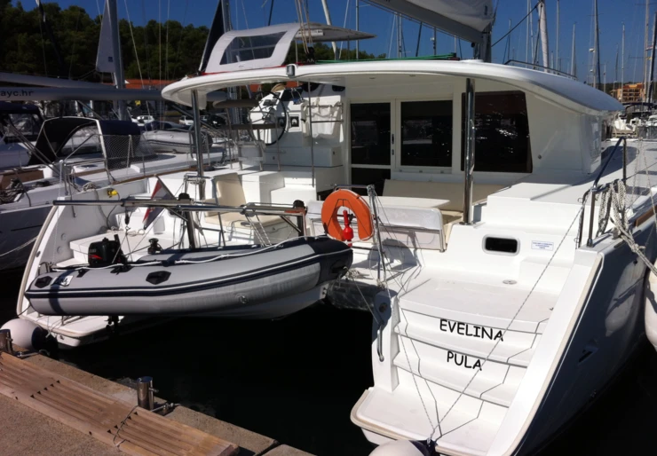 Lagoon 400 S2 Medulin | Evelina