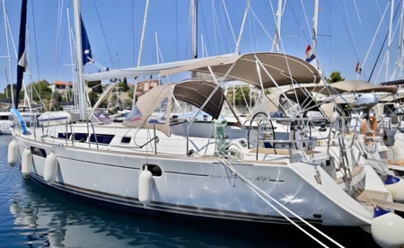 Sun Odyssey 49i
