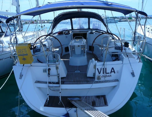 Sun Odyssey 49i