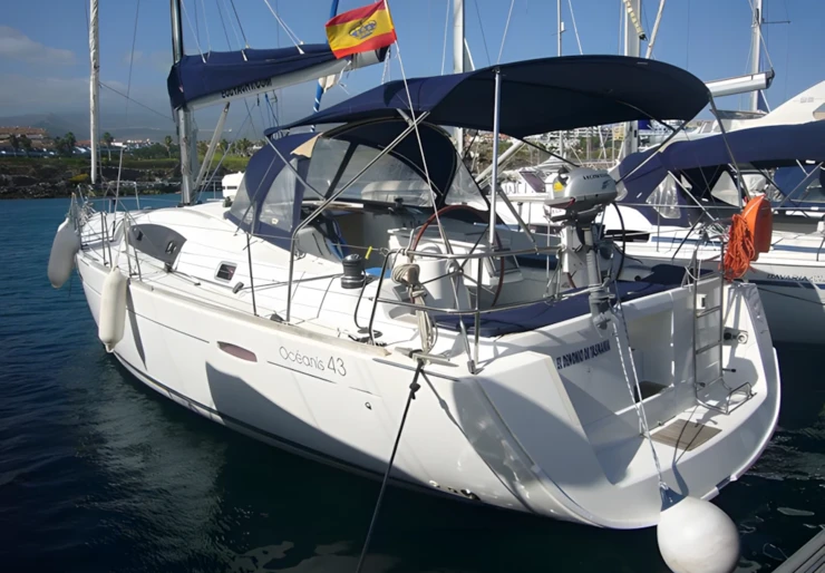 Oceanis 43 Santa Cruz | Demonio de Tasmania