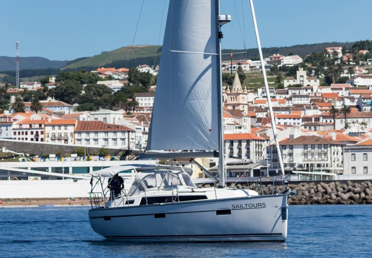 Bavaria Cruiser 37 Angra do Heroísmo | Sailtours