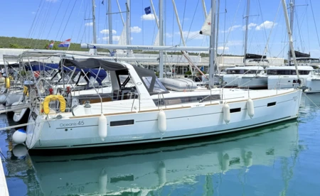 Oceanis 45