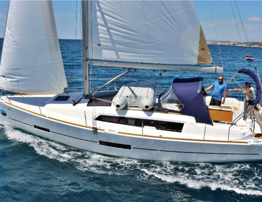Dufour 382 GL