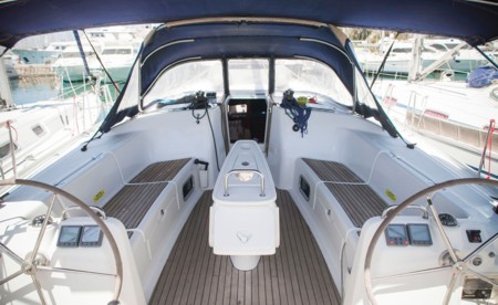 Cyclades 50.5
