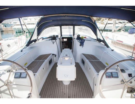 Cyclades 50.5