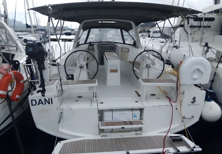 Oceanis 38.1 Cannigione | Dani